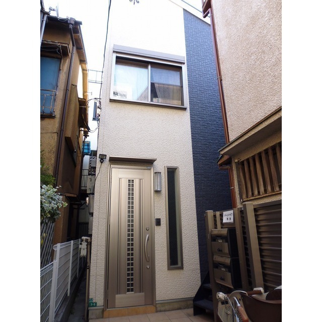 バーンハイツ平井101号室 外観