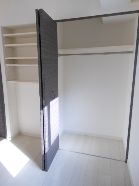 ガーラ・ステーション新丸子 ◆クローゼット◆