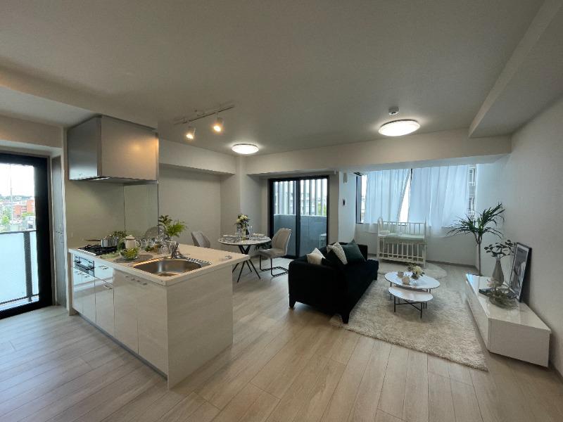 クロスゲート青葉台 ※写真は802号室