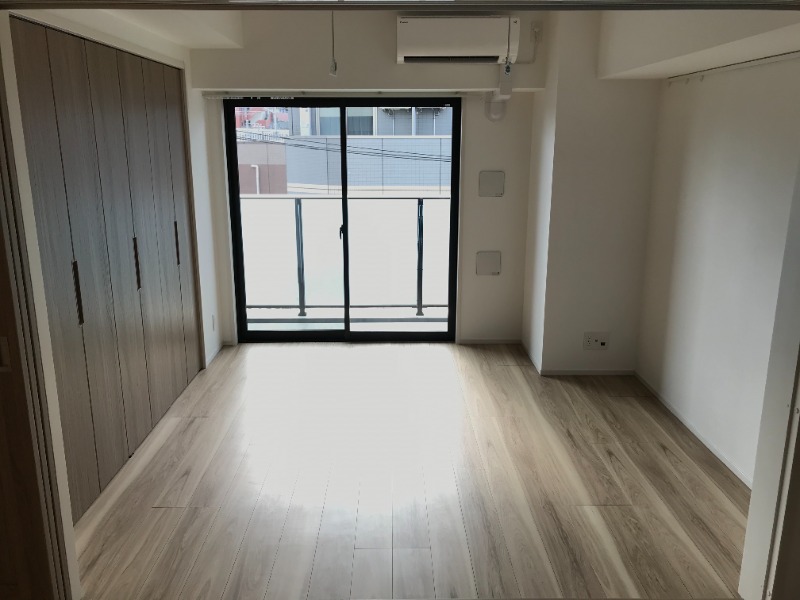 旭 Building3階 内観