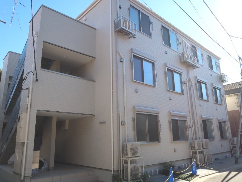 ヴィッラホーム八番館3階 外観