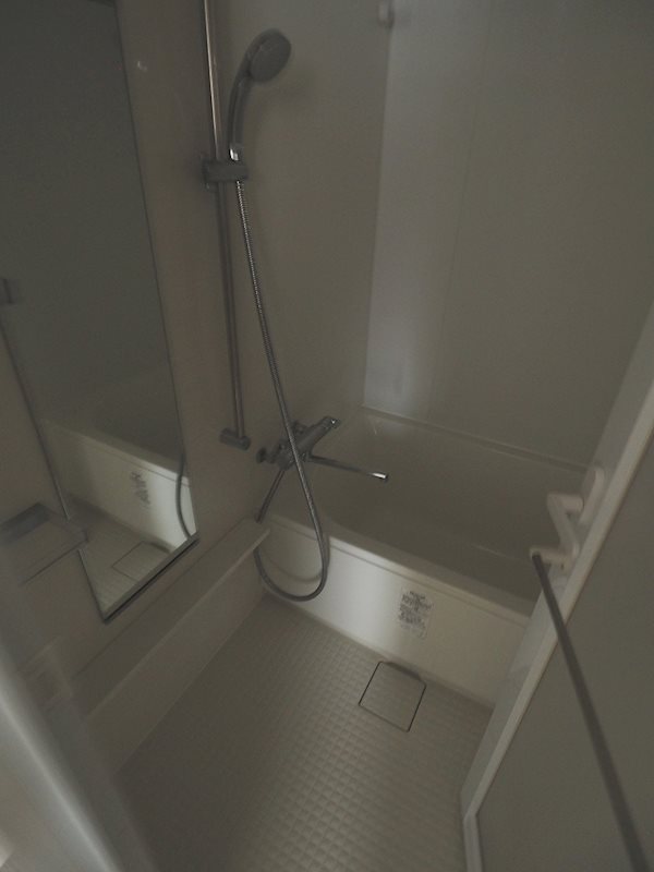 レジディア三軒茶屋Ⅲ2階 お風呂