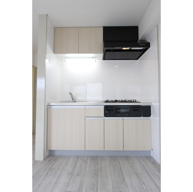 メゾンサモワール402号室 キッチン