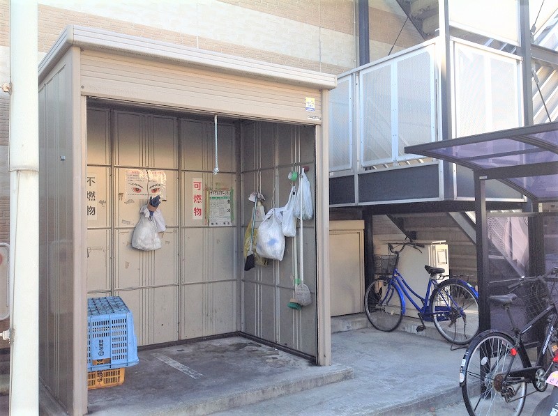 レオパレスレガーロ204号室 ゴミ置場