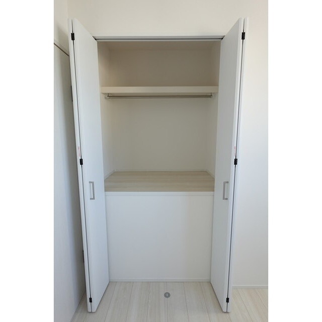 鹿浜4丁目戸建WEST 収納