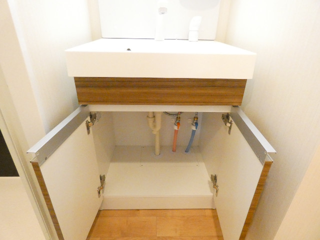 IL MEZZO DI TOKYO，UNO 洗面