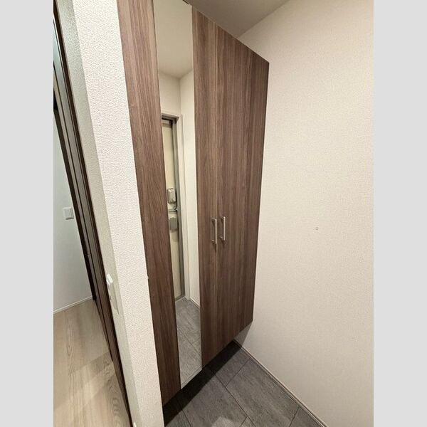 Charm高倉203号室 玄関