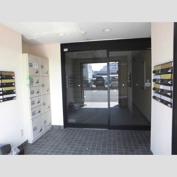 リビングタウン厚木 エントランスロビー