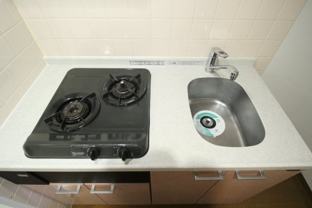 サンテミリオン新中野 システムキッチン（2口ガスコンロ）