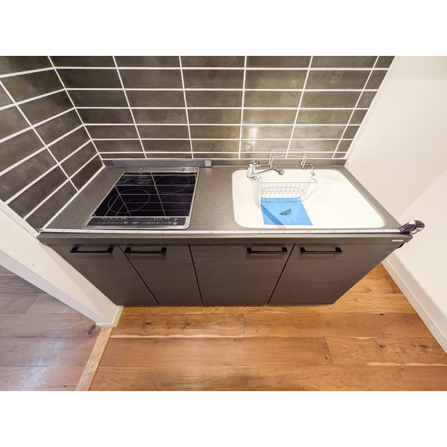 オーパスホームズ三田0304号室 シンク・IH