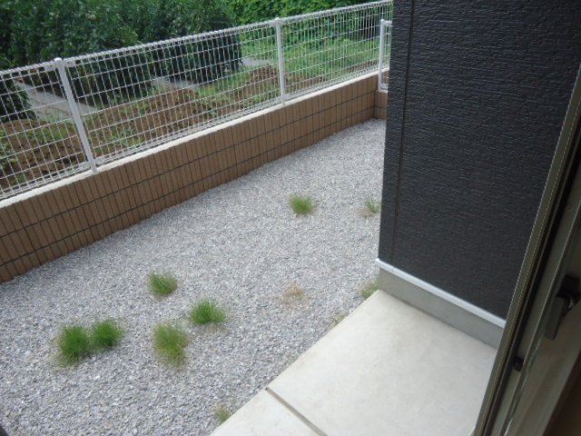 ハッピートモロー102号室 テラス