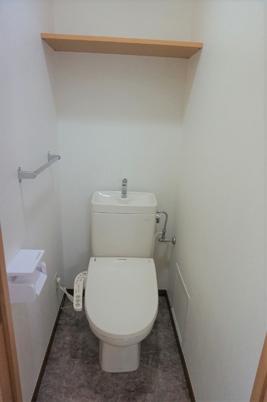 阿部松島マンション(K-127)1階 トイレ