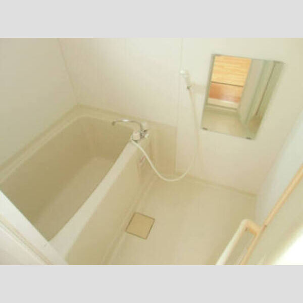 ヴィラフォーレ　C 102(浴室)