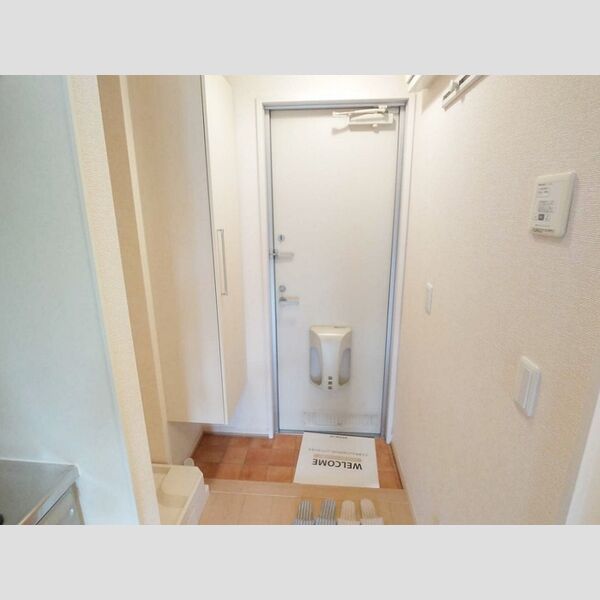 シャングリラ202号室 玄関