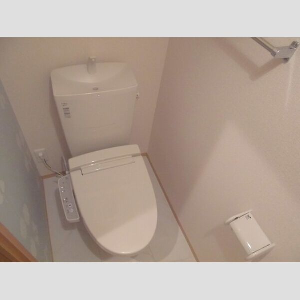 ステラカーサ203号室 温水洗浄暖房便座