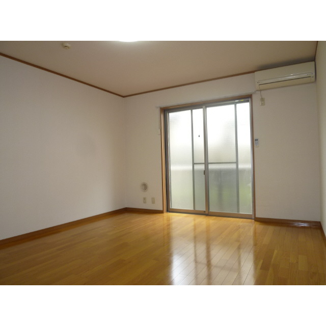 アムール ならし野 リビング