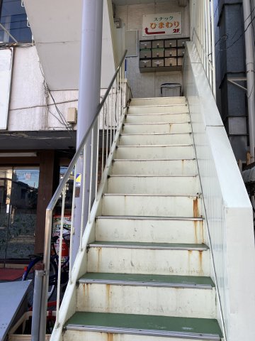 藤沢本町ビル303号室 エントランス