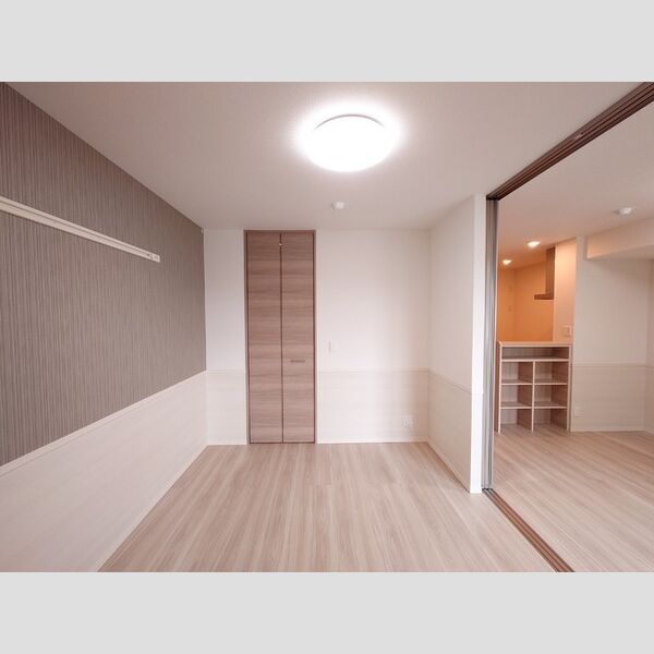 Grandeur拝島303号室 洋室6帖(別角度)