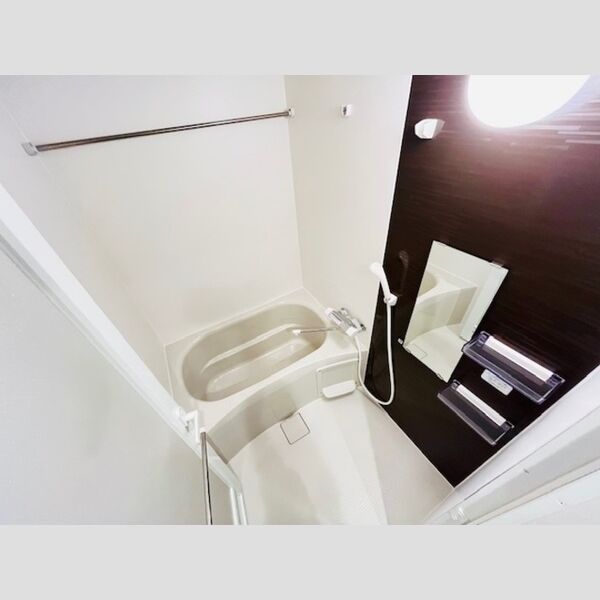 ファンディ平塚305号室 バス