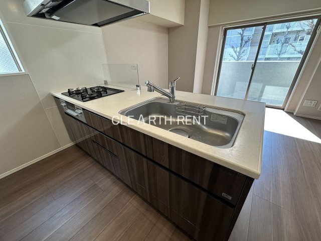 コンシェリア目白台 ＨＩＬＬＳＩＤＥ ＳＱＵＡＲＥ ☆3口ガスシステムキッチン☆ワイドシンク☆