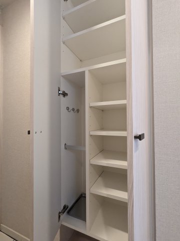 アルティザ自由が丘0401号室 収納