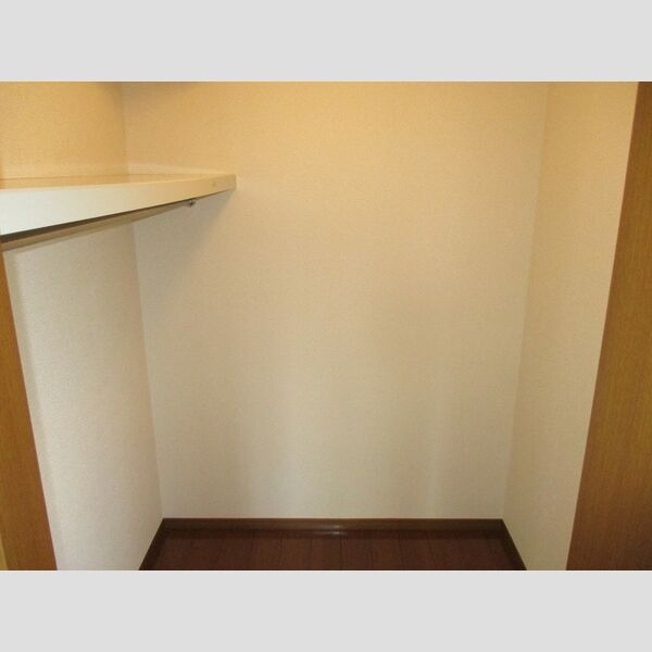 ピュア　輝 ウォークインクローゼット