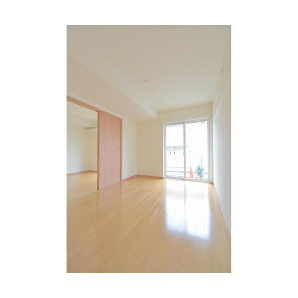 ブライトンテラス荻窪102号室 リビング