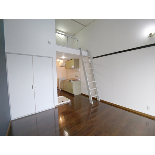 若松ハイツ３号館 リビング