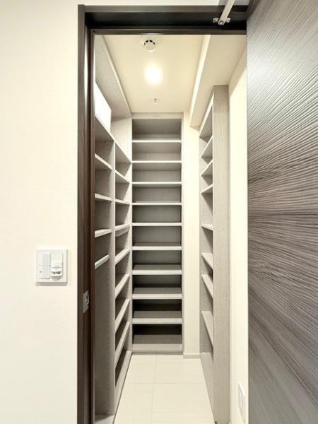 白金ザ・スカイ東棟6階 リビング