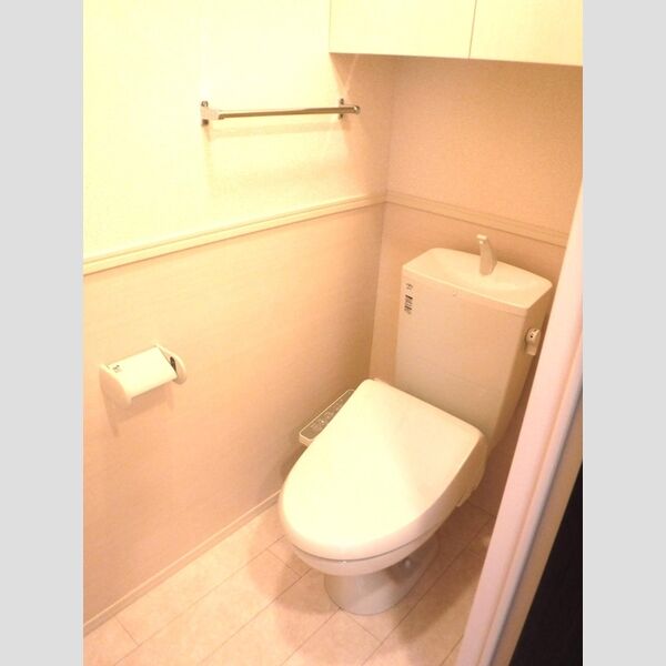 アマービレ　B棟 温水洗浄暖房便座