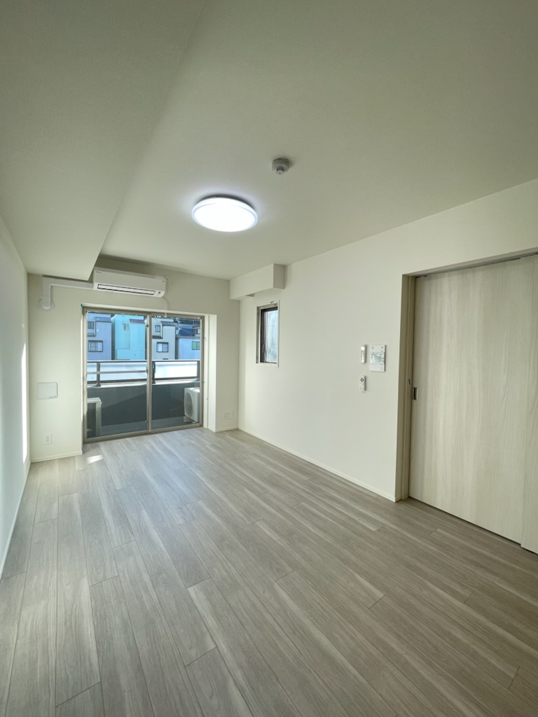 ガーラ・ステーション川崎久地2階 リビング