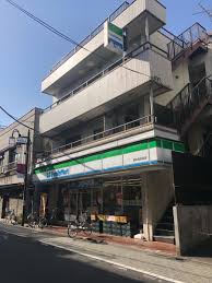 メゾンドール西荻窪4階 【コンビニエンスストア】ファミリーマート 塚本西荻南店まで668ｍ