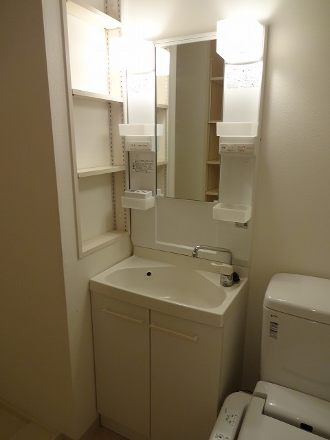ルームス市川(E-073)4階 部屋設備