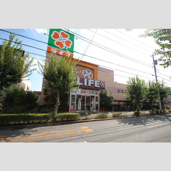 Jean　Fillioux(ジャン　フィーユ)201号室 ライフ大谷田店まで徒歩4分(317m)
