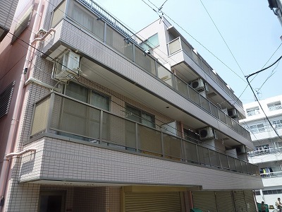 エクセルハナブサ 外観