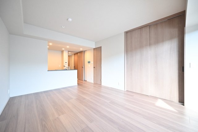 アトラスシティ千歳烏山グランスイート　杜ノ棟 リビング