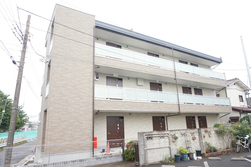 グレイス本千葉 エントランス