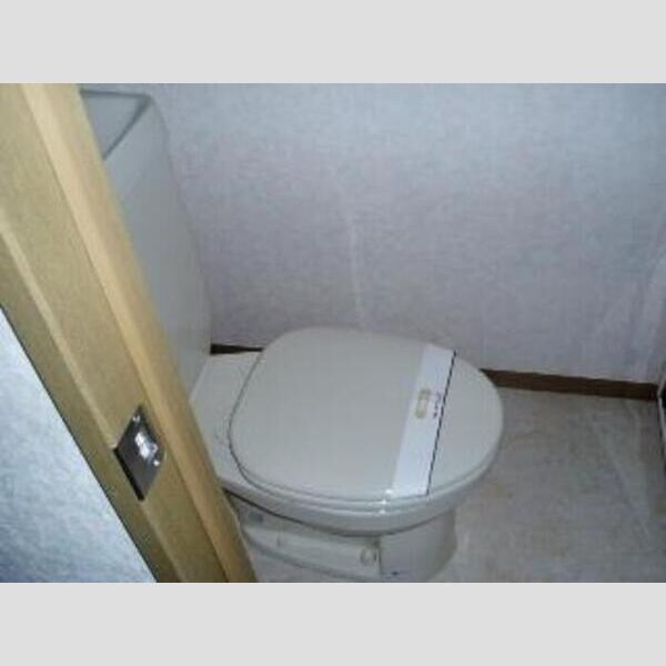 浮間パークサイドハイツ101号室 浮間パークサイドハイツ トイレ