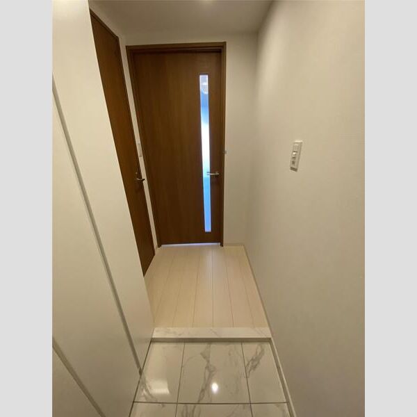 MAXIV西国立602号室 玄関