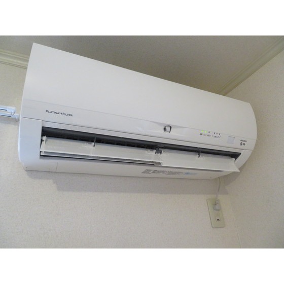 メゾン・アメニテ0102号室 エアコン