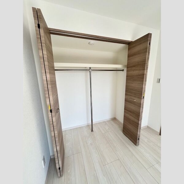 カスタリア西船橋Ⅱ0503号室 収納