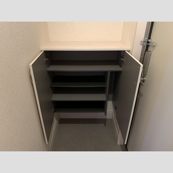 サッビア102号室 シューズボックス