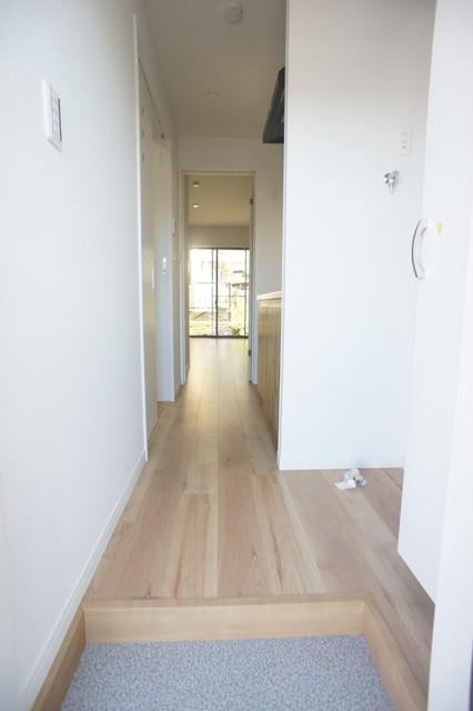 ジャルダン・ヴェール0103号室 玄関