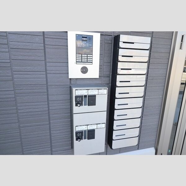 リアルコートE 宅配ボックス