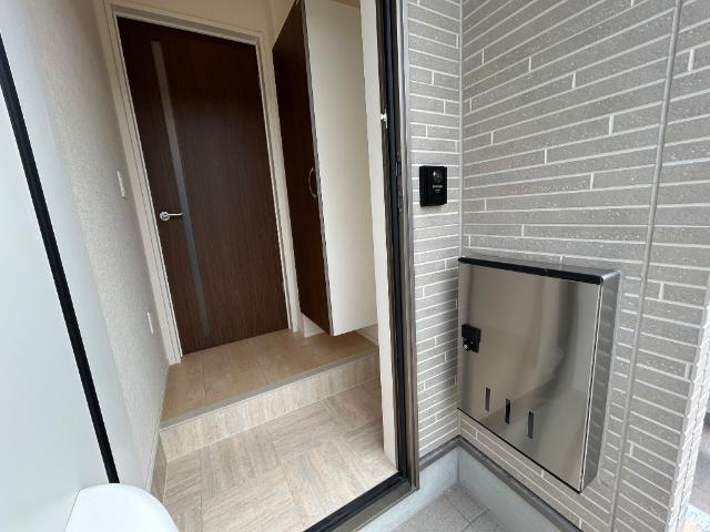 ディモーラ103号室 玄関