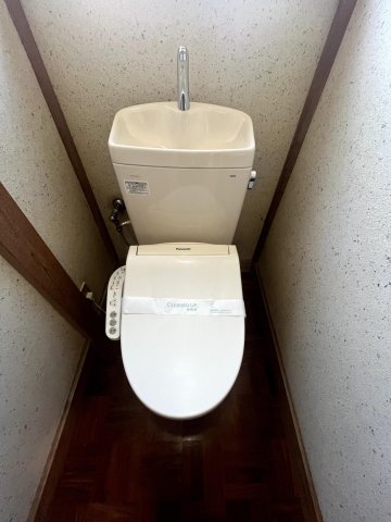日向和田1丁目 ウォシュレット付きで、1階2階にトイレアリ