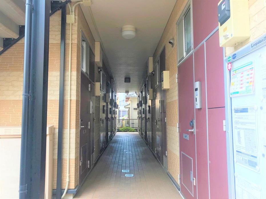 レオパレススカイピア２１207号室 靴箱