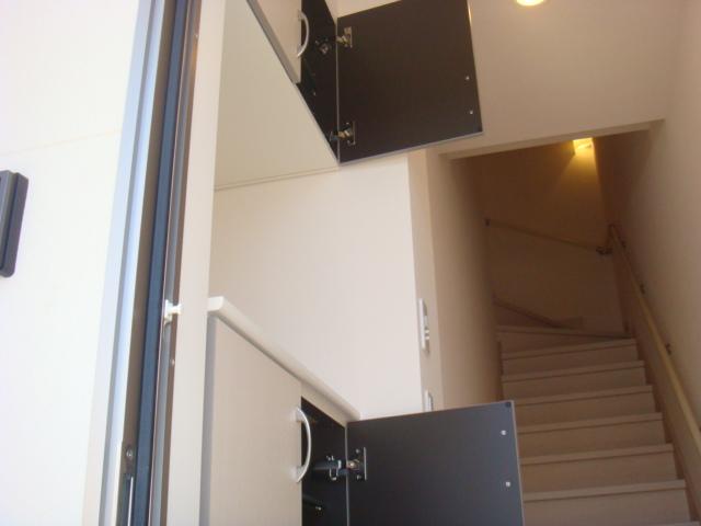 レ・セーナ202号室 シューズＢＯＸ