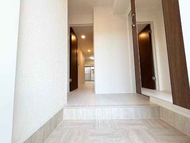 グランプラム本町（ＧｒａｎＰｌｕｍ本町）106号室 玄関