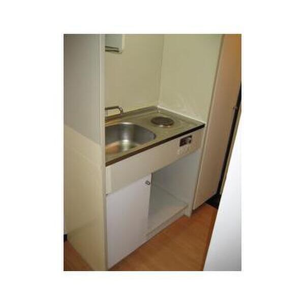 ベルシティ川口1号棟106号室 キッチン